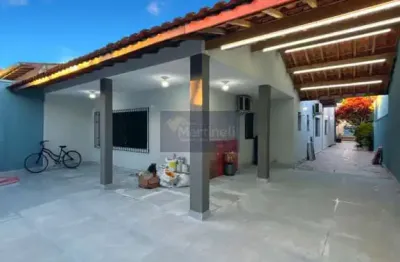 Casa à venda em itanhaém-sp na praia dos sonhos: 3 quartos, 2 suítes, 1 sala, 3 banheiros, 3 vagas de garagem, 158m².