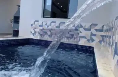 Imperdível oportunidade de adquirir casa com 2 quartos e suíte na santa terezinha, itanhaém-sp!