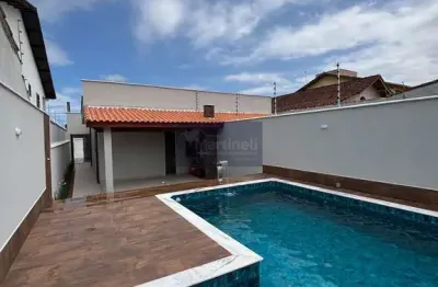 Imperdível oportunidade! casa à venda em itanhaém-sp, cibratel 2. 2 quartos, 1 suíte, 1 sala, 3 banheiros, 3 vagas de garagem, 95m². confira!