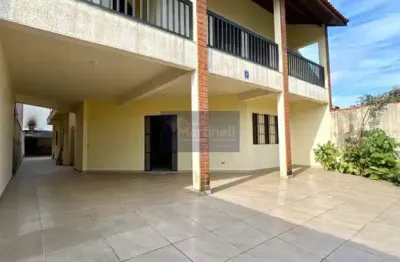 Imperdível casa à venda em itanhaém-sp, bairro tupy: 4 quartos, 2 suítes, 4 banheiros, 198m² de área