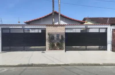 Casa à venda em mongaguá-sp, bairro jussara: 2 quartos, 1 suíte, 2 vagas de garagem, 67m². aproveite!