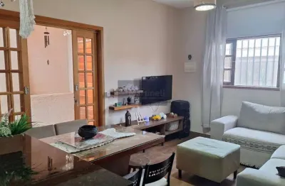 Casa à venda em Nova Itanhaém-SP: 2 quartos, 1 suíte e 101m² de área