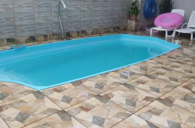 Prédio com 3 pisos em corredor de serviços - bairro tapajós indaial
