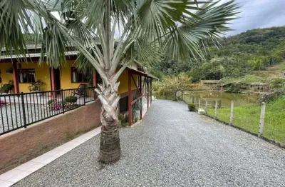 Chácara com lagoa e água corrente - itoupava central