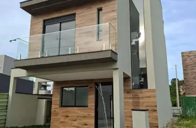 Casa à venda em Curitiba, Santa Cândida, com 3 suítes, com 116.13 m²
