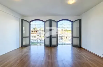 Casa com 3 quartos para alugar no Bigorrilho, Curitiba 