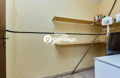 Casa com 3 quartos para alugar no Uberaba, Curitiba 