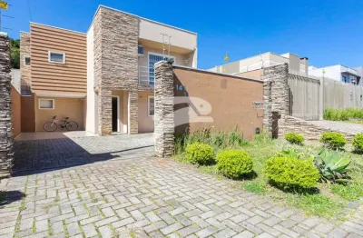 Casa com 3 quartos para alugar no Umbará, Curitiba 