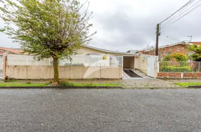 Casa com 3 quartos para alugar no Guabirotuba, Curitiba 