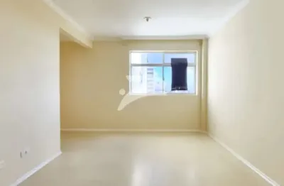 Apartamento com 3 quartos para alugar no Novo Mundo, Curitiba 