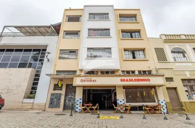 Apartamento com 2 quartos para alugar no São Francisco, Curitiba 