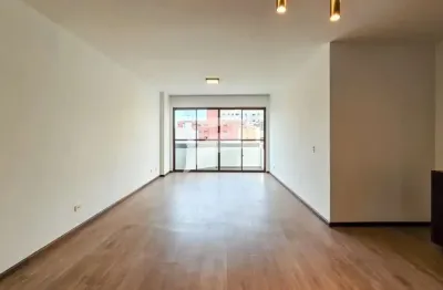 Apartamento com 4 quartos para alugar na Avenida Sete de Setembro, 4519, Água Verde, Curitiba