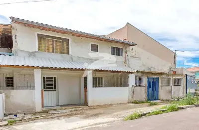 Casa com 1 quarto para alugar no Capão Raso, Curitiba 