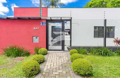 Casa comercial para alugar na Rua Estados Unidos, 627, Bacacheri, Curitiba