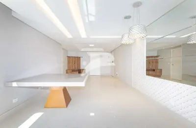 Apartamento com 3 quartos para alugar na Rua Petit Carneiro, 1230, Água Verde, Curitiba