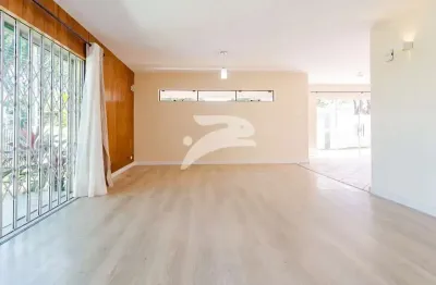 Casa comercial para alugar na Avenida Edgard Stellfeld, 481, Jardim Social, Curitiba