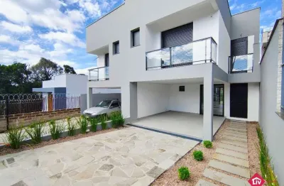 Casa com 3 quartos à venda na Rua Cesare Cambruzzi, 690, Colina Sorriso, Caxias do Sul