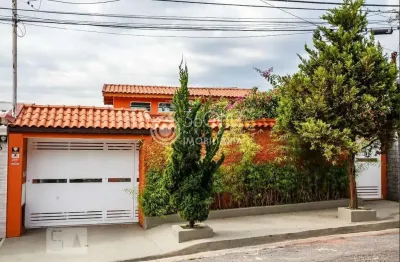 Casa para Venda em Santo André, Vila Vitória, 4 dormitórios, 2 suítes, 3 banheiros, 3 vagas