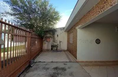 Casa com 3 quartos à venda na Vila Santana, Sorocaba 