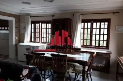 Casa com 03 dormitórios e 01 suíte no jardim ipanema ville