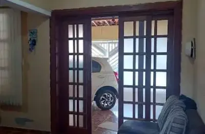 Casa com 2 quartos à venda no Jardim Santa Marina, Sorocaba 