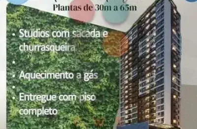 Apartamento à venda na avenida winston churchill, capão raso, curitiba, 33 m2 por r$ 310.000