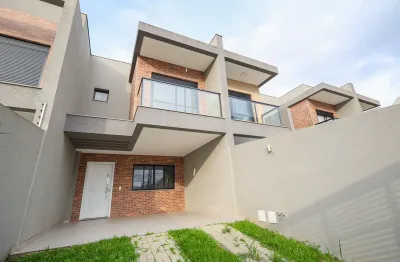 Belíssimos sobrados no tingui com 114m² com 03 quartos 02 vagas de garagem e terreno nos fundos