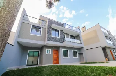 Triplex  em condomínio no jardim das américas 03 quartos 02 vagas de garagem