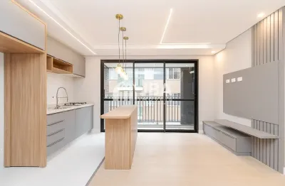 Sacada com churrasqueira no Juvevê em empreendimento fantástico, localização espetacular