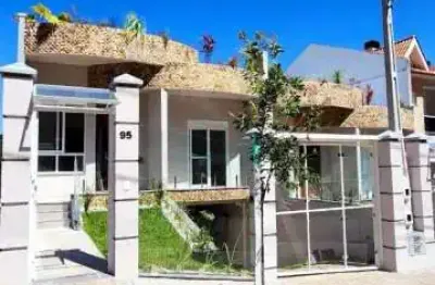 Casa com 3 quartos à venda no São Luiz, Caxias do Sul 