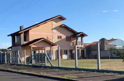 Sobrado 04 dorm à venda no bairro village com 300 m² de área privativa - 4 vagas de garagem