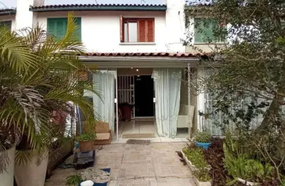 Sobrado 02 dorm à venda no bairro capão novo com 78 m² de área privativa - 1 vaga de garagem
