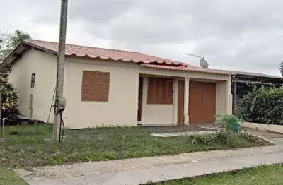 Casa 02 dorm à venda no bairro capão novo - 2 vagas de garagem