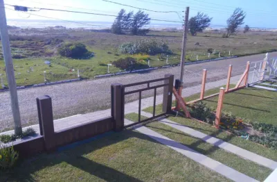 Sobrado 03 dorm à venda no bairro capão novo com 232 m² de área privativa - 2 vagas de garagem