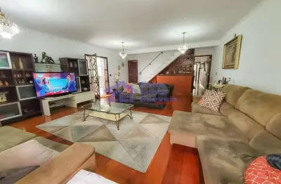 Casa a venda na vila formosa com 400m², 5 quartos, sendo 3 suítes e 4 vagas.
