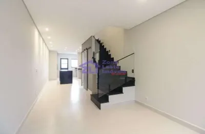 Casa com 3 quartos à venda na Rua Frei Orlando, 332, Vila Carrão, São Paulo