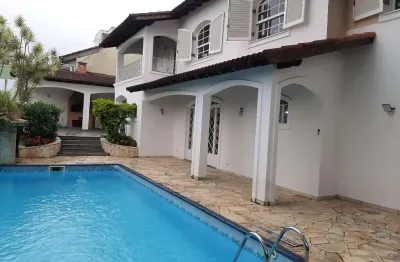 Sobrado para venda com 5 dormitórios sendo 2 suítes na vila oliveira em mogi