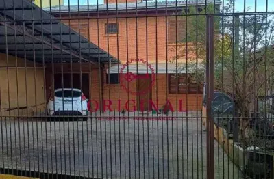 Casa com 3 quartos à venda na rua osório ignacio pinheiro, 86, rio branco, caxias do sul por r$ 500.000
