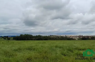 Área industrial, 101.929,975 m², frente para rodovia 369