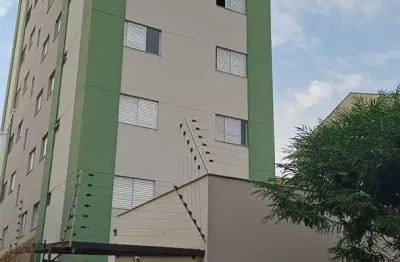 Apartamento, 01 quarto, 01 garagem, elevador, próximo padaria pandor