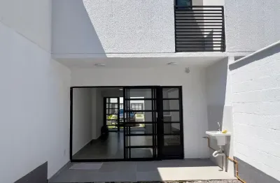 Linda casa  duplex na região da ponta negra - oportunidade de sair do aluguel