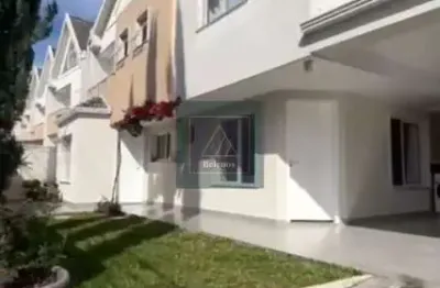 Oportunidade no uberaba - sobrado com suíte, ático e 3 vagas