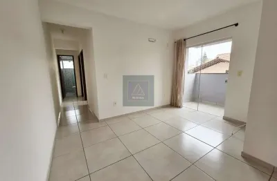 Apartamento à venda no iririú, joinville — 2 quartos, sacada com churrasqueira e sol da tarde