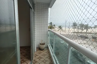 Apartamento espaçoso frente mar na guilhermina 2 dormitórios