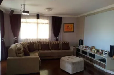 Linda residencia em condomínio de alto padrão no mossungue