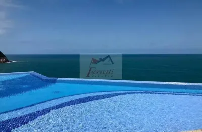 Apartamento duplex com 2 suítes com vista para o oceano