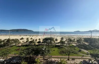 Apartamento com 2 dormitórios de frente para a praia em Gonzaga, Santos/SP
