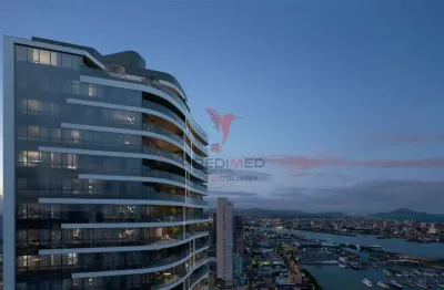 Maravilhoso apartamento frente mar em itajaí, verdadeira mansão suspensa!