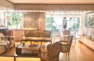 Lindo apartamento  reformado com 4 quartos, 2 suites, 4 vagas , pronto a morar, no jardins