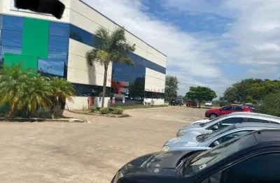 Prédio comercial/industrial com total segurança e tranquilidade